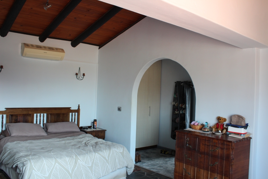 4 Bedroom Property for Sale in Santareme Eastern Cape
